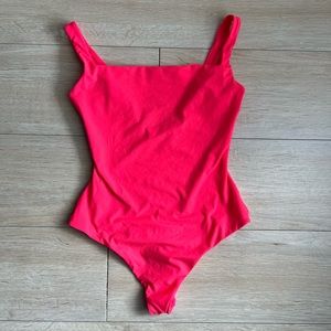 SKIMS Fits Everybody Square Neck
Sleeveless Bodysuit XS